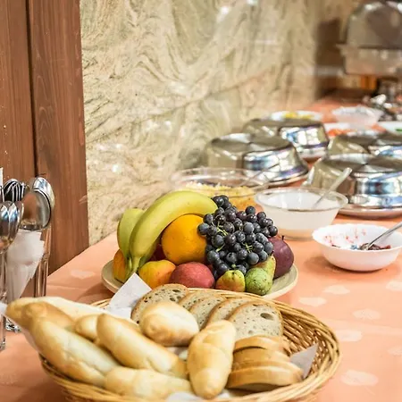 Na Jizni Hotel 3*