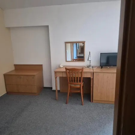 Na Jizni Hotell